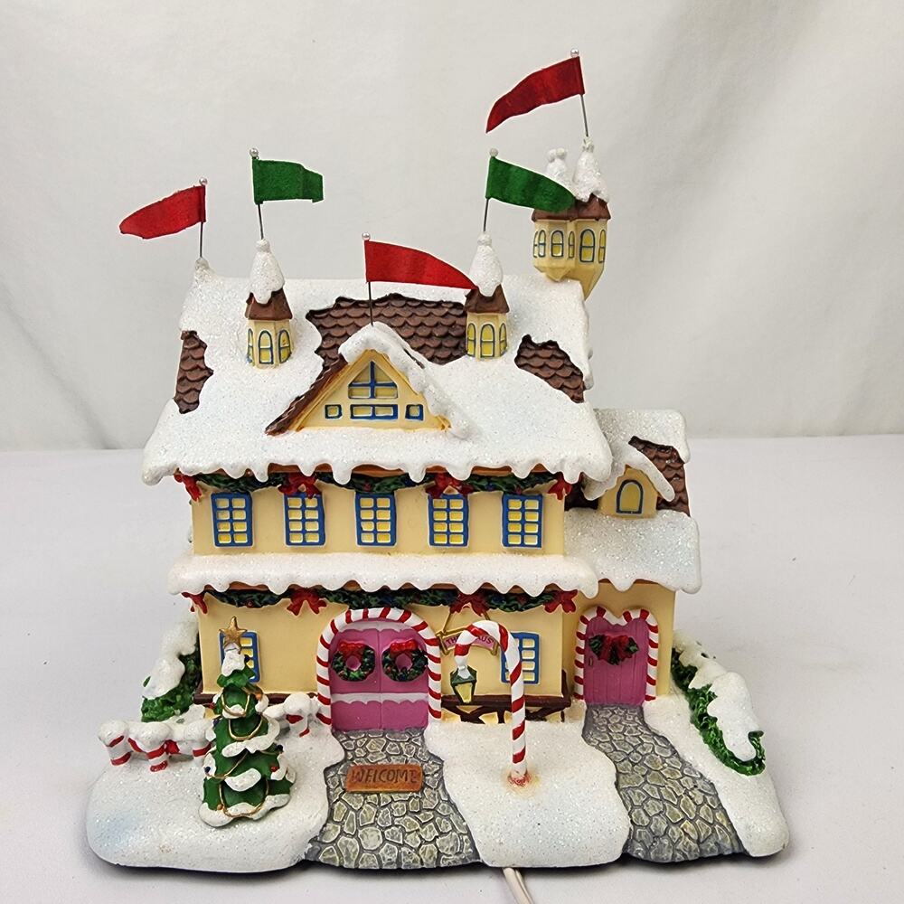 Hawthorne Village Rudolph's Christmas Town Lighted Santa & Mrs. Claus Castle